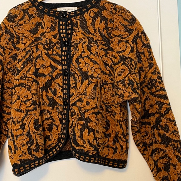 Large Vintage Alfred Sung Chenille \ Wool Cardigan Jacket. Gold and Black. - Picture 2 of 10